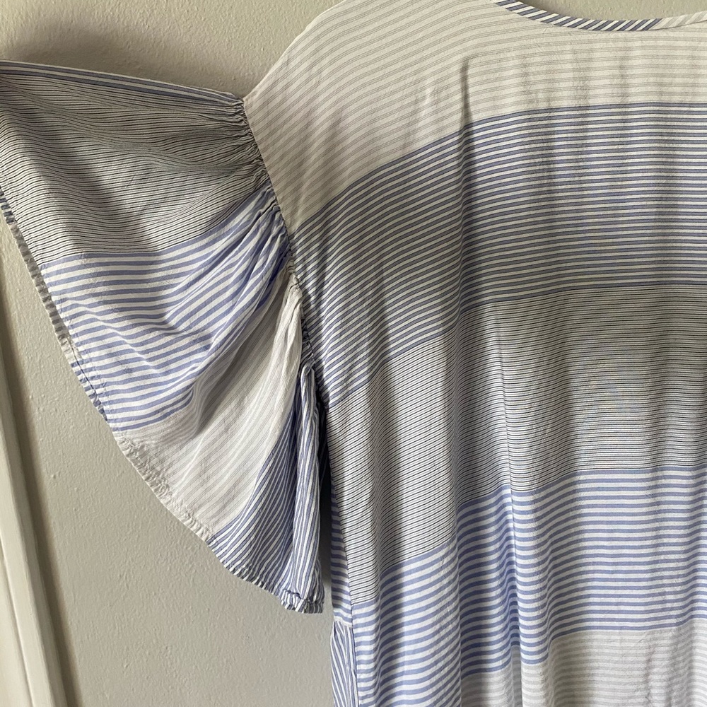 Loft Ruffle Blouse - Picture 3 of 4